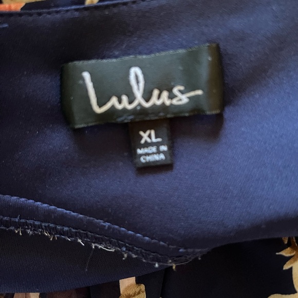 Lulu's Floral Maxi Dress - Picture 13 of 15